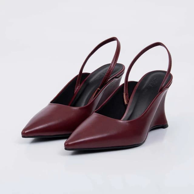 Tamanco Feminino Slingback Boston Vermelho com Salto Anabela Alto e Design Elegante e Confortável