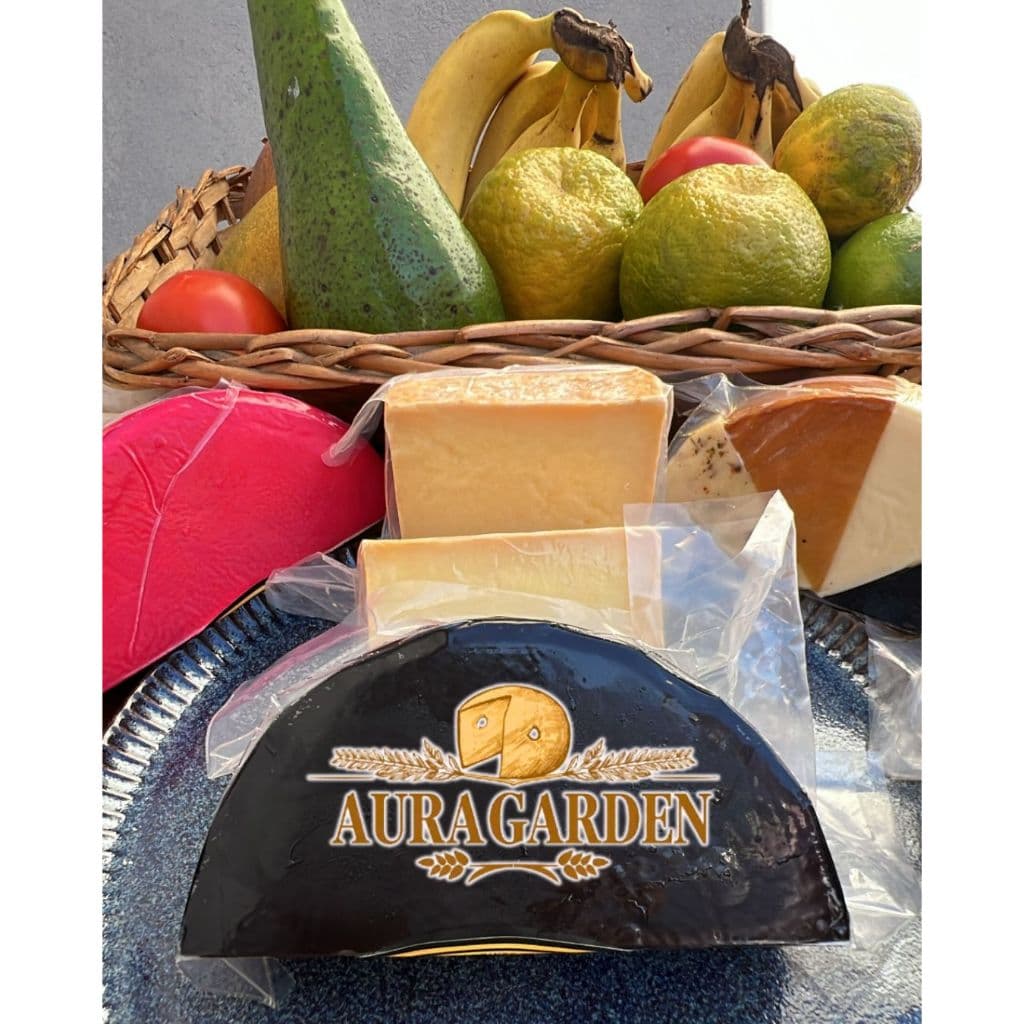 Parmesão Premium Capa Preta - Alagoa/Nata de Itamonte-MG